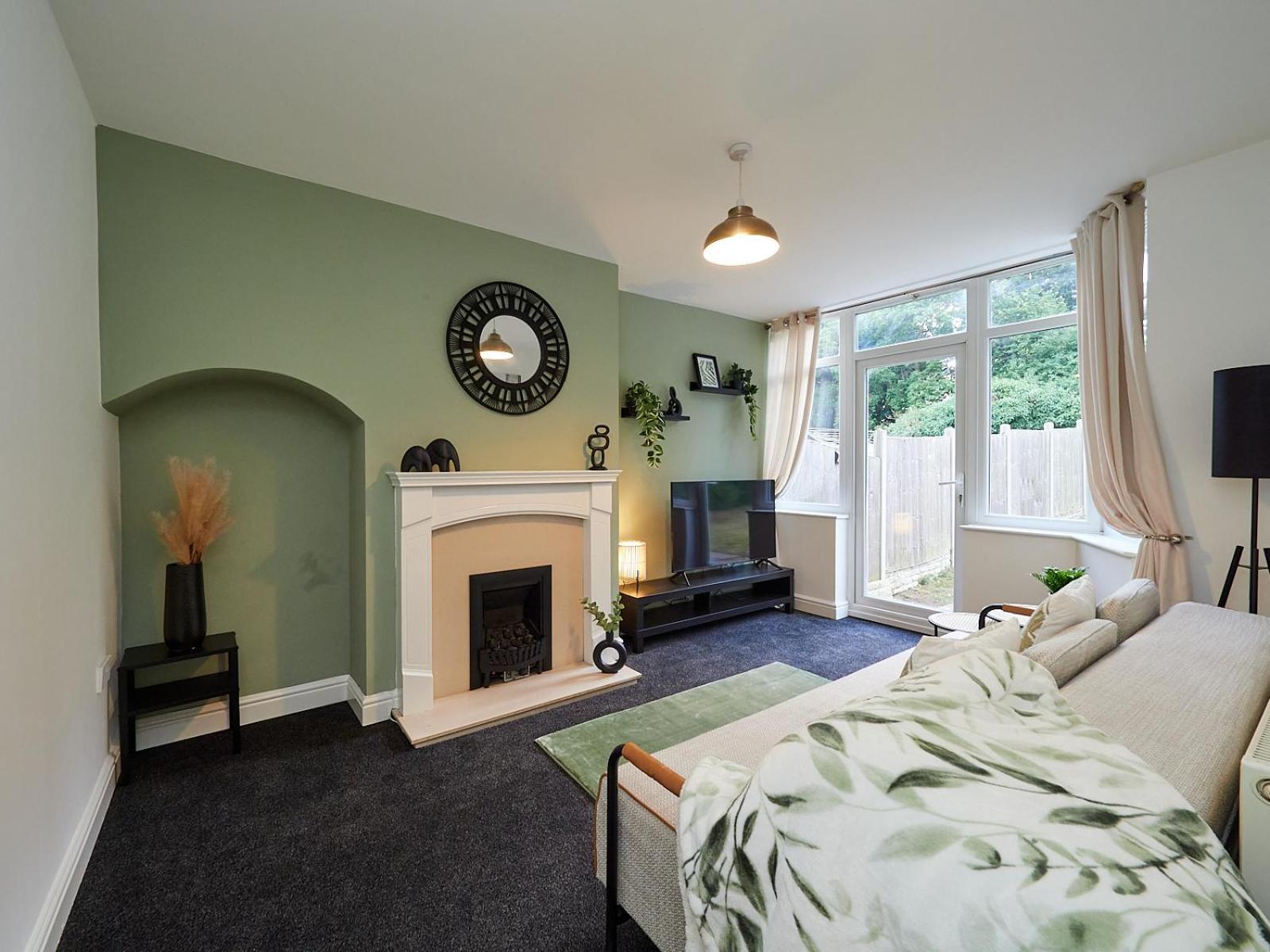 Holiday home B26-contractors-hs2-nec-bhx Guests *