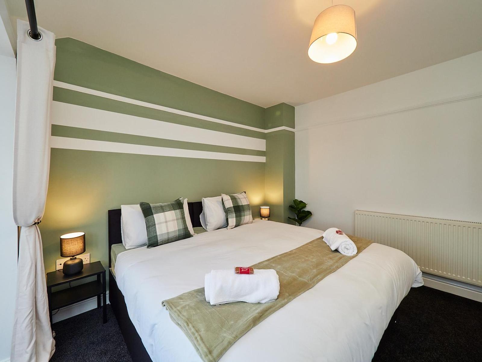 B26-contractors-hs2-nec-bhx Guests Holiday home