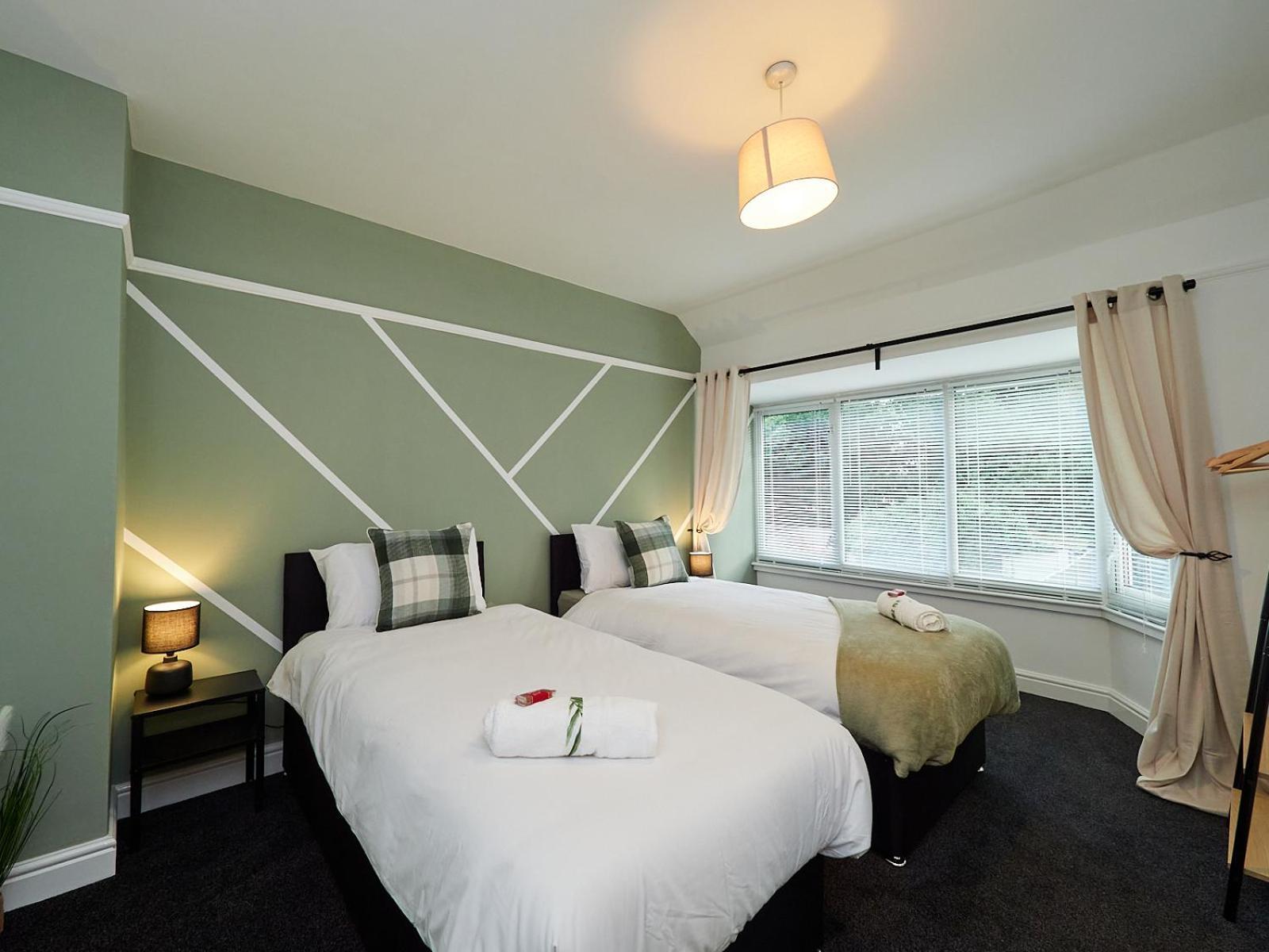 B26-contractors-hs2-nec-bhx Guests Holiday home *